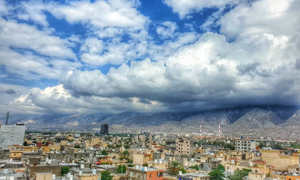 نمائی زیبا از شهر نخل تقی بعد از یک روز بارانی ۱